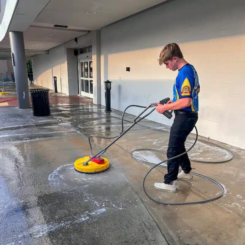 Commercial Pressure Washing in Rockford